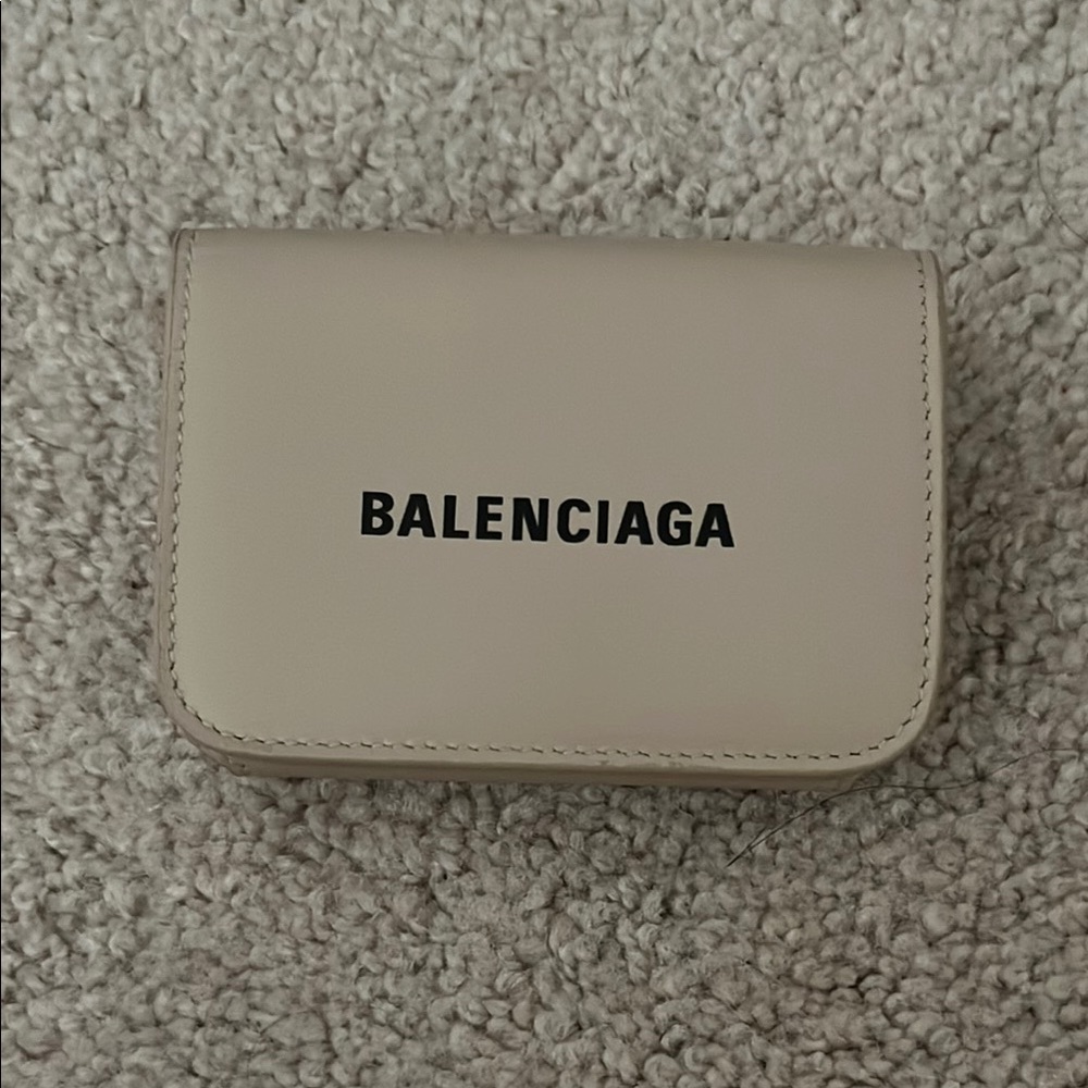 NWT Balenciaga Beige Card Holder